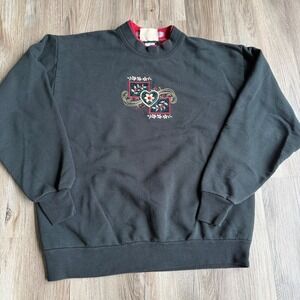 Vintage Top Stitch Morning Sun Embroidered Heart Floral Sweatshirt Black Red M